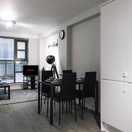 Stylish 2-Bed In Stratford Apartman London Kültér fotó